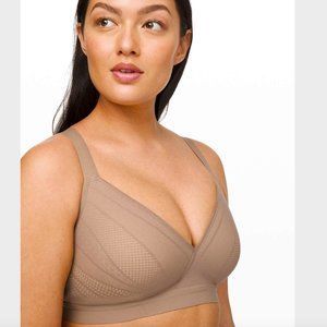 Lululemon AWAKE TO LACE BRA